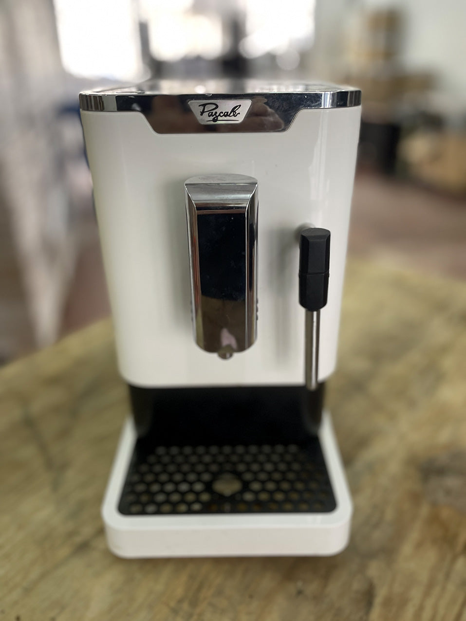 מכונה מחודשת - מכונת קפה אוטומטית פסקל קופי טי מילק